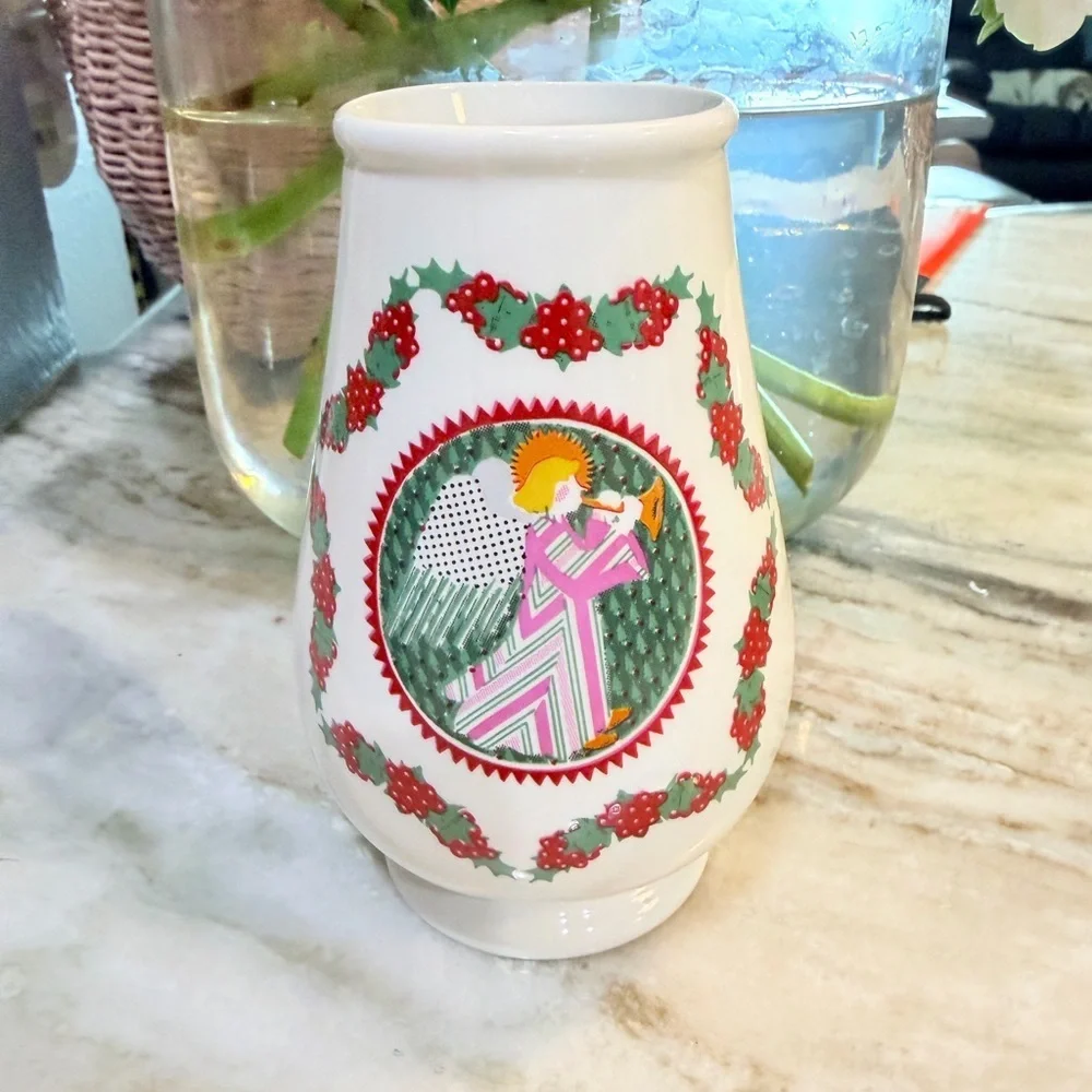 Vintage 1983 Portmeirion Spirit Of Christmas Vase By Susan Williams-Ellis
